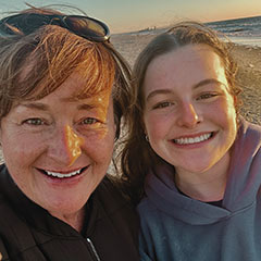 Deanne Koehn with her teenage daughter